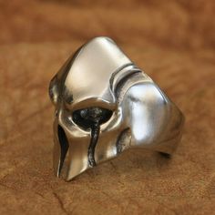 Silver Grunge Style Jewelry For Cosplay, Edgy Metal Rings For Halloween, Punk Style Metal Rings, Punk Stainless Steel Rings For Halloween, Punk Style Skull Shaped Metal Rings, Adjustable Punk Style Metal Rings, Adjustable Punk Metal Rings, Adjustable Metal Punk Rings, Punk Style Metal Skull Ring For Halloween