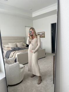 Bump friendly baby shower dress Winter Baby Shower Dress For Mom, Winter Baby Shower Dress, Girl Baby Shower Outfit For Mom, Outfit Baby Shower Mama, Winter Baby Shower Outfit For Mom, Fall Baby Shower Dress, Baby Shower Dress Winter, Baby Shower Outfits For Mom, Bump Fits