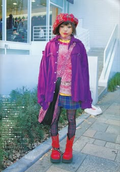 Kera Magazine, Harujuku Grunge, Japanese Street Style, 2000s Art, Nerdy Outfits, Conceptual Fashion, Glad Rags