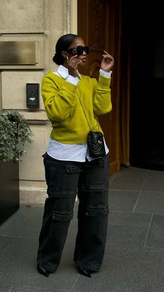 #fall #falloutfitsforwomen #falloutfitswomen #falloutfitideas Cute Fall Fits Black Women, Mustard Yellow Jeans Outfit, Fall Fashion Black Women 2024, Cargo Jeans Outfit Fall, Cozy Fall Outfits Black Women, Business Trip Outfits For Women Winter, Sneakers At Work Outfits, Jenee Naylor Outfit, Chartreuse Pants Outfit