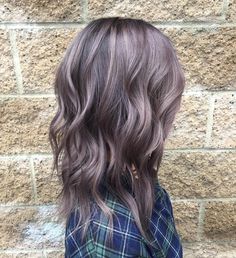 Smokey Lilac Smokey Hair, Silver Hairstyles, Red Scene Hair, Lilac Hair Color, Funky Colors, Beauty Beast, Hair Dyes