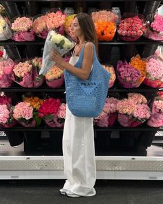 Buying Flowers Aesthetic, Outfit Ideas Summer Vacation, Green Outfit Aesthetic, Aesthetic Beach Vacation, Summer Vacation Outfit Ideas, Buying Flowers, Coastal Grandmother Aesthetic, Summer Vacation Aesthetic, Grandmother Aesthetic