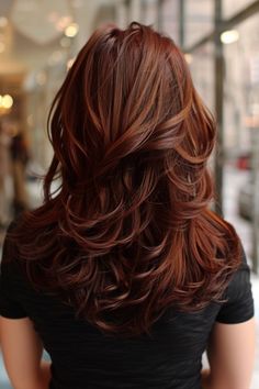 Copper Chocolate Hair, Copper Hair Shades, Chocolate Copper Hair, Rambut Brunette, Braided Hairdo, Fall Hair Trends, Hair Color Auburn, Talcum Powder, Brown Hair Balayage