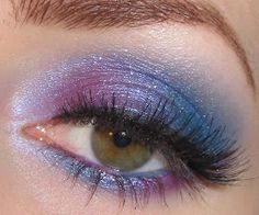 Purple Eyeshadow Looks, Purple Makeup Looks, Blue Eye Makeup Tutorial, Blue Eyeshadow Looks, Maquillage On Fleek, Shimmer Eye Makeup, Coldplay Concert, Blue Makeup Looks