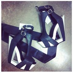 Black & White Wedge Shoes Space Shoes, To Buy, Sandals Platform, Shoes Platform, Summer White, Shoes High, Hot Shoes, Black Wedges