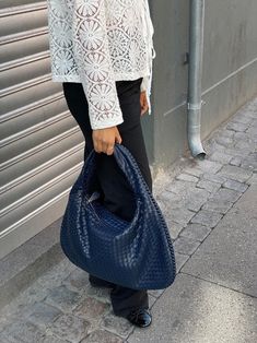 Everyday Leather Bag, Everyday Handbag, Handbag Outfit, Vegan Leather Bag, Vegan Bags, Stylish Bag, Everyday Bag, Bags Designer Fashion, Navy Color