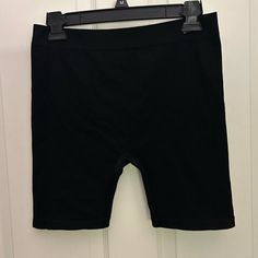 Never Worn!!! Color: Black Size: Large (Fits Like Medium) Ribbed Texture Pet Friendly Home Smoke Free Black Stretch Biker Shorts Short-cut, Black Elastic Shorts With Short Legs, Black Elastic Shorts, H&m Stretch Shorts, Stretch Black Elastane Biker Shorts, Black Stretch Above Knee Shorts, Black Seamless Stretch Biker Shorts, Black Stretch Elastane Biker Shorts, Black Seamless Elastane Shorts