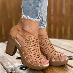 Brown Womens Shoes, Summer Leather Sandals, Chunky Heels Casual, Heels Casual, Open Toe High Heels, Sandals Flat, Heel Slippers, Chunky Heels Sandals, Wedge Heel Sandals