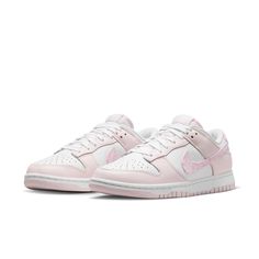 FD1449-100 Nike Dunk Low Outfit Men, Nike Dunk Low Outfit Woman, Nike Dunk Low Outfit, Nike Dunk Low Disrupt, Low Dunks, Back To School Clothes, Paisley Fashion, Preppy Shoes, All Nike Shoes