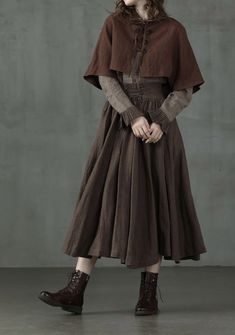 Old Hollywood Actresses, Fair Outfits, Matter Of Time, Hollywood Actress, Medieval Clothing, Cape Coat, Trendy Designs, Mode Inspo, Fantasy Clothing