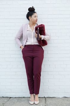 16 Burgundy Fall Outfit Ideas for Women » Lady Decluttered Clothes Stores, Rhinebeck Ny, Clothes Shops, Mode Tips, Summer Work Outfits, Elegante Casual, Ladies Clothes, Fashion Blogger Style, Falmouth