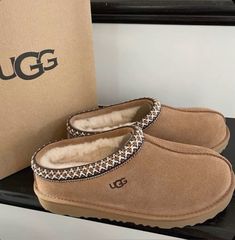 𓆝 𓆟 𓆞 𓆝 𓆟 Cute Uggs, Girl Uggs, Girls Ugg Boots, Tasman Slippers, Embroidered Slippers, Kids Ugg Boots, Pretty Sneakers, Ugg Tasman Slippers, Black Ugg Boots