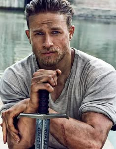 Quiet Man, Travis Fimmel, 다크 판타지, Corte De Cabelo Masculino, Charlie Hunnam, King Arthur, Hair And Beard Styles, Beard Styles