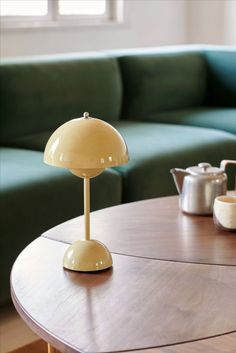 Portable Table Lamps Interior Reference, Flowerpot Lamp, Decor 2023, Bedroom Night Light, Unique Table Lamps, Lambada, Table Led, Retro Lamp, Oak Coffee Table