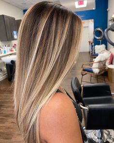 Highlights Brown Hair Balayage, Balayage Hair Blonde Medium, Balayage Straight Hair, Summer Blonde Hair, Blonde Hair Transformations, Perfect Hair Color, Brown Hair Looks, Brunette Hair With Highlights, Dark Brunette