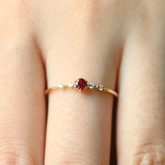 Simulated Ruby Crystal Engagement Rings, Garnet Birthstone, Ruby Engagement Ring, Fashion Ring, Purple Wedding, Ruby Ring, Gold Engagement, Ring Vintage, Birthstone Ring