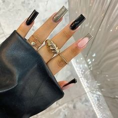 New Year’s Eve Nails Design Black, 2023 New Years Nails, New Year’s Eve Nails 2022, New Year's Eve Nails Acrylic, Nye Nails 2022, New Year Nails Design 2023, January Nails Ideas 2023, New Years Nails 2022 Trends, New Year Nails Design 2022