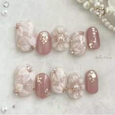 Bridal Nails Pink, Nail November, Bridal Nail Art Designs, Dusty Pink Nails, Bridal Nail Art, Art Deco Nails, Nail Jewels, Simple Gel Nails, Nail Design Inspiration