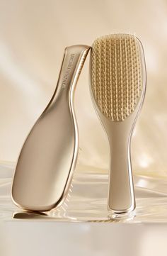 Must Have Target Products, Hair Brush Tangle Teezer, Things For Wishlist, Custom Hair Brush, Lange Hair Brush, Shampoos That Are Good For Your Hair, Baddie Christmas List, Hair Brush Aesthetic, Wellness Wishlist