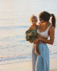 Australian Mom Aesthetic, Mom Summer Aesthetic, Being A Mom Aesthetic, Cute Family Aesthetic, Breathe Aesthetic, Dream Lifestyle Aesthetic, Mom Life Aesthetic, Parent Aesthetic, Cool Mom Aesthetic