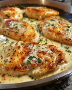 Juicy garlic Parmesan chicken in a creamy, rich sauce! Easy to make, full of flavor, and perfect for dinner. A comforting dish everyone will love! Garlic Parm Baked Chicken, Parmesan Garlic Sauce Chicken, Sweet Baby Rays Garlic Parmesan Chicken, Juicy Chicken Recipes, Chicken And Sauce, Creamy Garlic Parmesan Chicken, Creamy Chicken Dinner, Garlic Sauce For Chicken, Creamy Garlic Parmesan Sauce