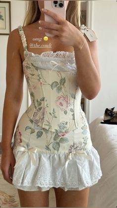 Milkmaid Aesthetic, Classy Coquette, Looks Adidas, Lookbook Outfits, Fashion Sewing, Fancy Dresses, Classy Outfits, Pretty Dresses, Aesthetic Clothes