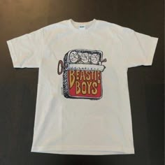 Swag Ideas, Boys Tshirt, Style Parisienne, Bi Panic, T Shirt Outfit, Beastie Boys, Tshirt Outfits, Mode Vintage, Dream Clothes