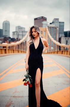 Prom Dress Poses Instagram, Prom Dress Poses Picture Ideas, Prom Photo Poses Single, Formal Photoshoot Poses Women, Individual Prom Pictures, Solo Formal Poses, Female Prom Poses, Long One Piece Photoshoot Poses, Outdoor Formal Photoshoot