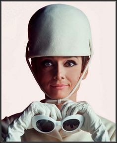 Audrey Hepburn in André Courrèges Hat, photographed by Douglas Kirkland, 1965 60s Space Age Fashion, Futuristic Fashion Design, 1960s Accessories, Arthur Elgort, Jean Shrimpton, Richard Avedon