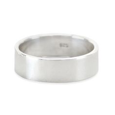 a plain wedding ring in white gold