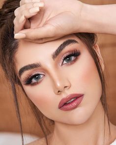 Makeup Looks Everyday, Dramatic Wedding Makeup, Dramatic Wedding, Light Makeup Looks, Violet Dress, Bengali Bridal Makeup, How To Grow Eyebrows, Formal Makeup, Turkish Women Beautiful