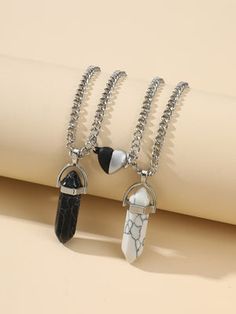 قلادات متدلية, Heart Type, Bff Necklaces, Friend Jewelry, Best Friend Jewelry, Crystal Necklaces, Jewelry Accessories Ideas