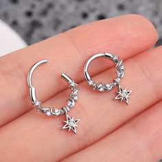 Planet Dangle Septum Ring 16G Daith Earring – OUFER BODY JEWELRY Earring Design Ideas On Ear, Space Aesthetic Jewelry, Aesthetic Septum Jewelry, Space Jewelry Silver, Silver Septum Jewelry, Pretty Septum Piercing Jewelry, Star Septum Ring, Cute Septum Jewelry, Cool Septum Rings