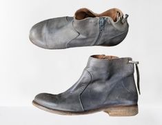 Grey ankle boots leather women shoes small Sixtyseven made in Spain  Size 6 US/ 3.5 UK/ 36 EU Condition - good vintage leather Sixtyseven Thank you for visit my retro shop :) I send with registered post or couriers, if you need extra shipping Boots Leather Women, Grey Ankle Boots, Womens Booties, Retro Shop, Booties Ankle Boots, Boots Leather, Boot Shoes Women, Vintage Leather, Leather Boots