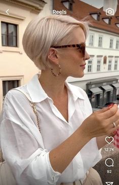 27 Prettiest Bob Haircuts To Make Thin Hair Voluminous - 190 Short Hair Undercut, Blonde Pixie Haircut, Mullet Hairstyle, Short Hair Haircuts, Short Hair Styles Easy, Short Blonde Hair, Bob Haircuts, Short Hair With Layers, Trendy Short Hair Styles