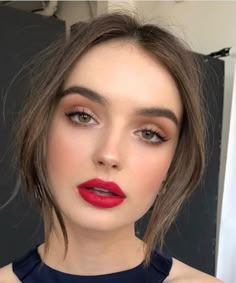 Makeup Bibir, Airbrush Make Up, Natural Glam Makeup, Smoky Eyeshadow, Makeup 2018, Holiday Makeup Looks, Make Up Inspiration