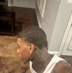 Nle Choppa Haircut, Mens Taper Fade Haircut, Mens Taper Fade, Ja Morant Style, Men's Piercings, Mens Taper, Nle Choppa