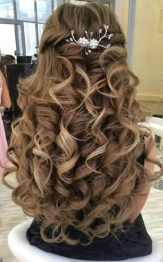 Long Wedding Hairstyles, Quinceanera Hairstyles, Best Wedding Hairstyles, Wedding Hair Inspiration, Wedding Hairstyles Updo, Trending Hairstyles, Wedding Hair And Makeup