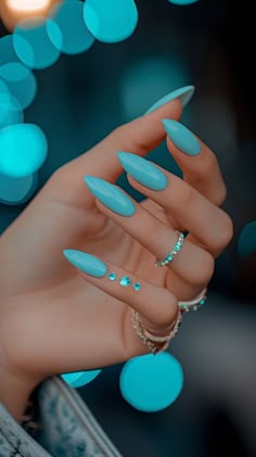 Elevate your Valentine's Day look with Match Nails' stunning Tiffany blue press-on collection! From elegant solids to playful patterns, discover endless design inspiration to make your nails pop. Shop now & unleash your creativity! #valentinesnails #pressonnails #nailart #matchnails #valentinesday #diymani #easynails #valentinesdaynails #bluenails #trendynails Nails Original, Tiffany Blue Nails, Match Nails, Stiletto Nails Short, Pointy Nails, Fall Gel Nails, Nail Designs Valentines, Almond Acrylic Nails