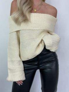 Off The Shoulder Top Outfit, Shoulder Tops Outfit, Off The Shoulder Jumper, Off The Shoulder Sweater, Sweater Cream, Outfit Inspo Fall, Off Shoulder Tops, Sweater Knit, Sweater Sleeves