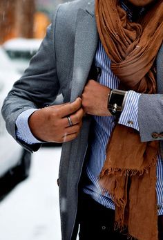 Sukienki Maksi, Mens Business Casual, Mens Fashion Inspiration, Grey Blazer, Business Casual Men, Mens Scarves