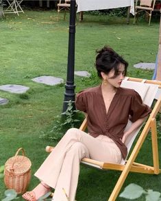 Fem Dark Academia Outfits, Pale Skin Outfits, Engagement Photo Outfits Fall, Neat Casual Outfits, Fashion Aesthetics, Korean Fashion Trends, Grace Kelly, Korean Outfits, Audrey Hepburn