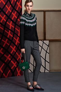 Gucci Pre-Fall 2015 - Collection - Gallery - Style.com Knitting Women Sweater, Outfits Casuales, Knitwear Women, Autumn Winter Fashion