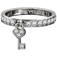 Everyday dangle ring to add a little charm to your look, this ring is the key to completing your collection. 3.5gr white gold (18K), 0.73ct white diamonds. UK Size E Dangle Ring, Sunburst Ring, Natalia Vodianova, Cartier Panthere, Princess Ring, Bracelet Love, Heart Key, White Diamond Ring, Gothic Rings