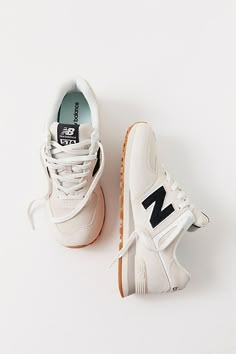 Trendy Shoes Sneakers, Cute Sneakers, Shoes Design, Everyday Shoes, Shoe Inspo, Aesthetic Shoes, Swag Shoes, New Balance Shoes, If The Shoe Fits