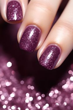 Glitter Nails Winter, New Years Eve Nails Glitter, Holiday Nails New Years, Nails New Years Eve, Nails Ideas Christmas, Pretty Nails Ideas, Nails Winter Christmas, Nails New Years, Winter Christmas Nails