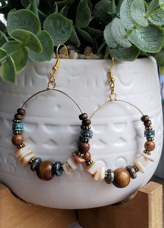 Beautiful beaded gold earrings Bohemian Gold Bead Hoop Earrings, Bohemian Gold Beaded Earrings, Bohemian Gold Beaded Round Earrings, Acrylic Nails Almond Shape, Diy Beaded Rings, Queens Jewels, Diy Jewelry Display, Handmade Beaded Jewelry, Small Earrings