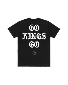 LA Kings Born x Raised Go Kings Go Black T-Shirt Introducing the LA Kings Born x Raised Go Kings Go Black T-Shirt – a bold statement piece for passionate Kings fans. Crafted by Born x Raised, this black t-shirt exudes both style and team spirit, making it the perfect choice for game days or casual wear. Featuring the iconic "Go Kings Go" slogan, this shirt proudly displays your allegiance to the team. Made from high-quality materials, it offers both comfort and durability, ensuring long-lasting Born X Raised, Vintage Games, Black T Shirt, Team Spirit, Black Tshirt, Statement Pieces, Hoodie Shirt, Casual Wear, Womens Shirts