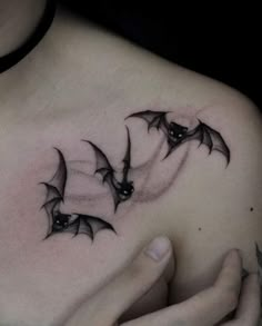 Small Black And Red Tattoo, Bat Hip Tattoo, Bat Tattoo Shoulder, Vampiric Tattoos, Spooky Neck Tattoo, Dainty Gothic Tattoo, Mini Bat Tattoo, Bat Tatoos Ideas, Cute Bat Tattoos