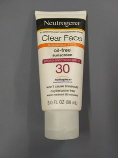 Neutrogena Clear Face 30 - Sunscreen Lotion SPF 30 3oz UVB Broad Helioplex. Listed by gw Spf Aesthetic, Tanning Sunscreen, Clear Face, Sunscreen Lotion, Dermatologist Recommended, Broad Spectrum Sunscreen, Face Sunscreen, Oil Free, Sun Protection